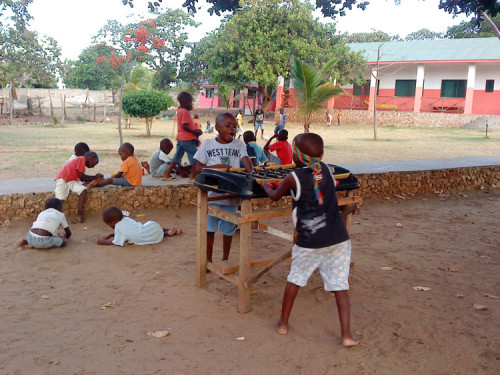 cellulare kenya 018